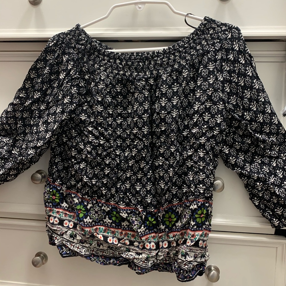 Patterned 3/4 sleeve shirt
